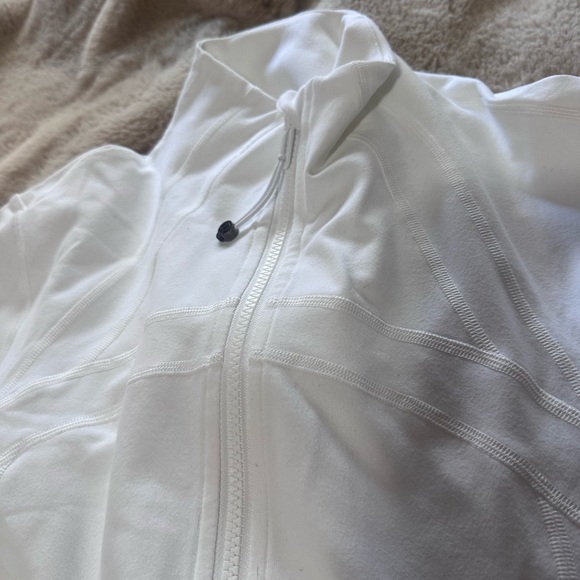 Lululemon Define Jacket in White 12 - Picture 3 of 3